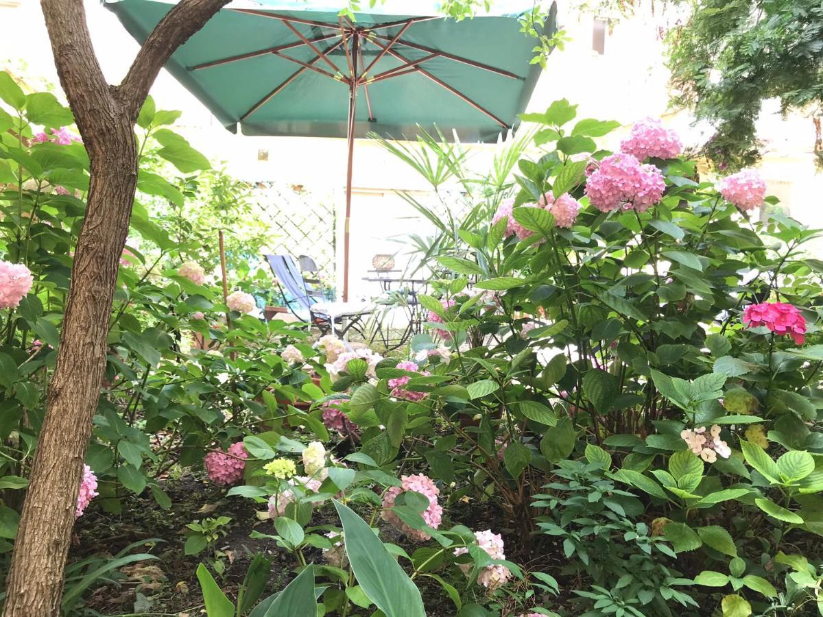 Cynthia'S Garden - Apartment With Private Garden In Santa Croce Florença Exterior foto